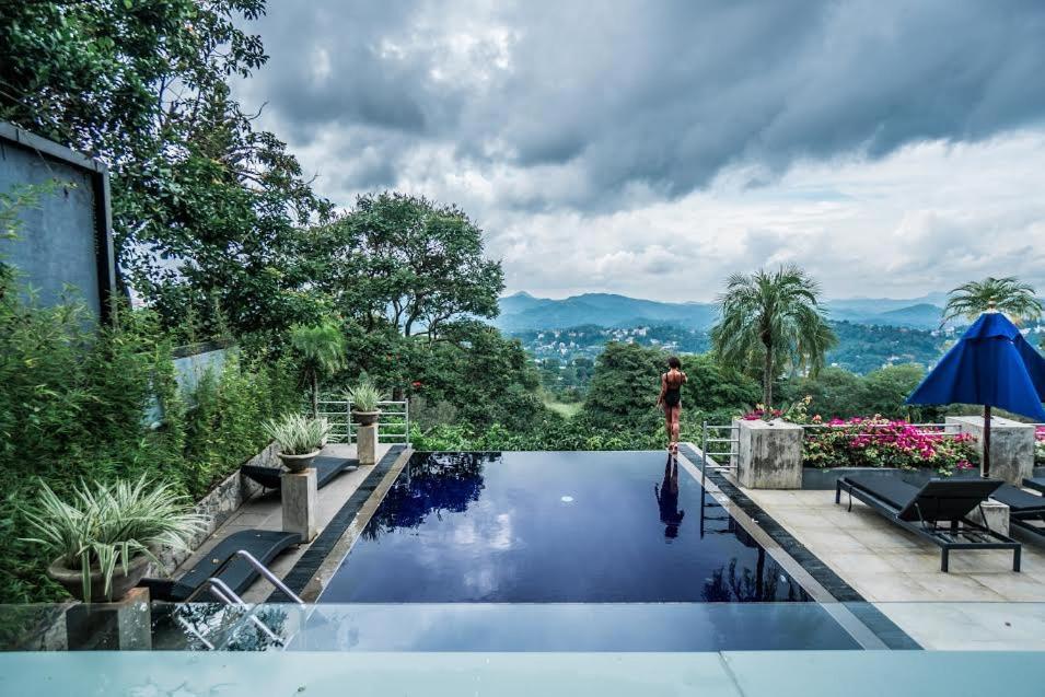 Hotel Theva residencia Kandy Exterior foto