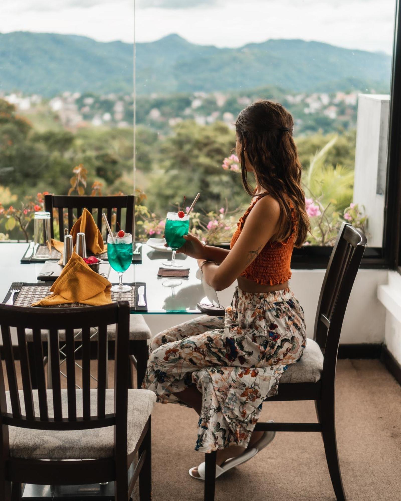 Hotel Theva residencia Kandy Exterior foto